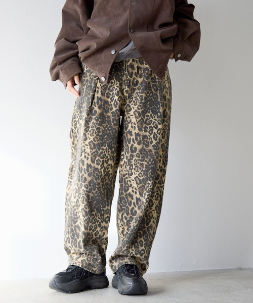 PBLIM（ページボーイリム）の「《UNISEX/３サイズ展開》レオパードバルーンパンツ（デニムパンツ・レディース・カーキ/ブラウン・SMALL/MEDIUM/LARGE）」の13枚目の写真