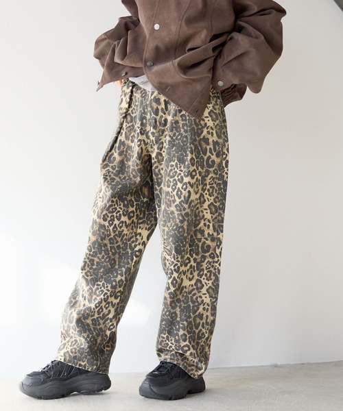 PBLIM（ページボーイリム）の「《UNISEX/３サイズ展開》レオパードバルーンパンツ（デニムパンツ・レディース・カーキ/ブラウン・SMALL/MEDIUM/LARGE）」の14枚目の写真