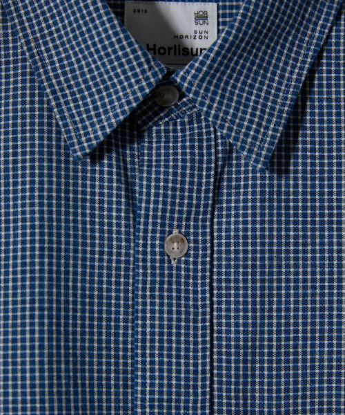 HORLISUN(ホーリーサン)の「オフィール デニム チェック シャツ ブルー(シャツ/ブラウス・レディース・その他・SMALL/MEDIUM/LARGE)」の3枚目の写真