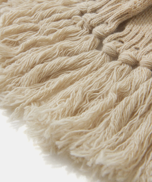 Diamond Layla(ダイアモンドレイラ)の「Baby Alpaca & Ramswool Tassel Muffler M7 Nude Beige(マフラー・レディース・その他・ONE SIZE)」の3枚目の写真