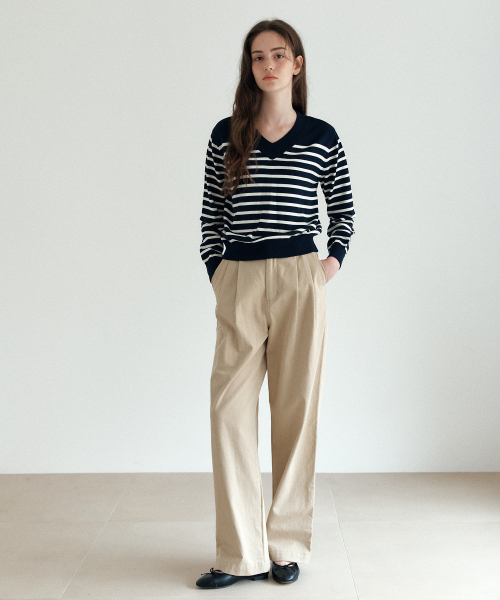 YUPPE(ヨッペ)の「TUCKED COTTON PANTS_BEIGE(その他パンツ・レディース・その他・SMALL/MEDIUM)」の5枚目の写真