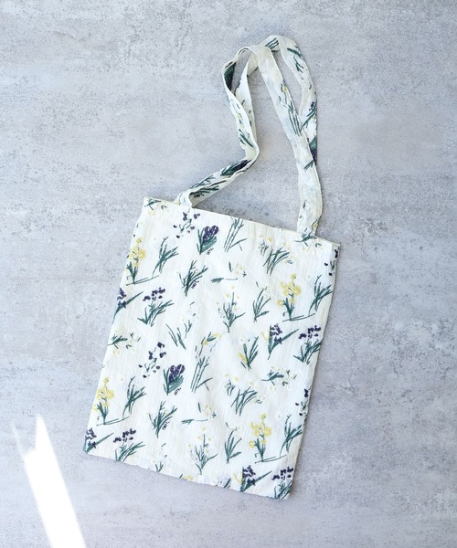 yuni(ユニ )の「△Floral embroidely BAG 1701BG001261(トートバッグ・レディース・ブルー/イエロー・FREE)」の9枚目の写真