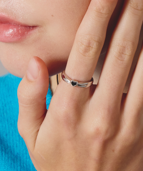NOONOO FINGERS（ヌヌフィンガーズ）の「エイミーリング（リング・レディース・ホワイトゴールド・FREE）」の3枚目の写真