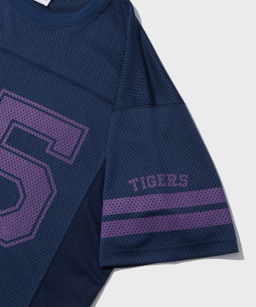 OUTSTANDING(アウトスタンディング)の「FOOTBALL MESH T-SHIRT_NAVY(Tシャツ/カットソー・レディース・その他・SMALL/MEDIUM/LARGE)」の5枚目の写真
