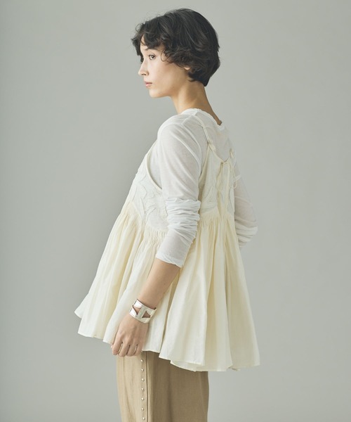 Curensology（カレンソロジー）の「Curensology(カレンソロジー)/バードシシュウキャミソール（キャミソール・レディース・ホワイト/ブラック・FREE）」の10枚目の写真