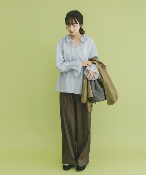 ITEMS URBANRESEARCH(アイテムズ アーバンリサーチ)の「『イージーケア』フリルカラープルブラウス(シャツ/ブラウス・レディース・オフホワイト/ブルー系その他/ブラック・FREE)」の18枚目の写真