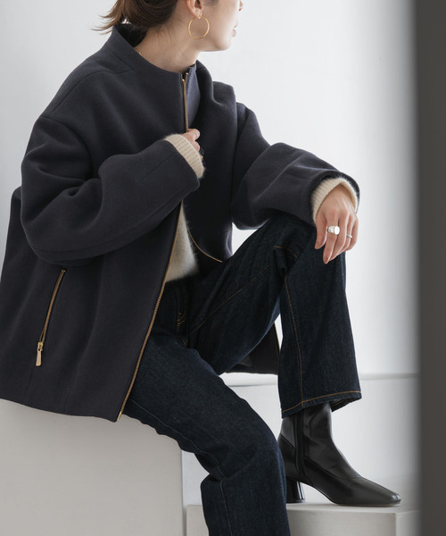 Noble(ノーブル)の「《追加》MTRレイズドネックジップコート(ノーカラーコート・レディース・アイボリー/チャコールグレー・36/38)」の9枚目の写真