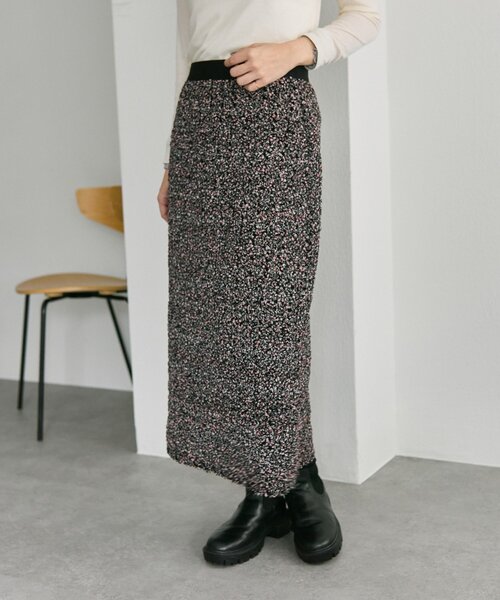 ear PAPILLONNER（イアパピヨネ）の「花柄シャーリングスカート【SUM1 STYLE】（スカート・レディース・ブラック・FREE）」の5枚目の写真