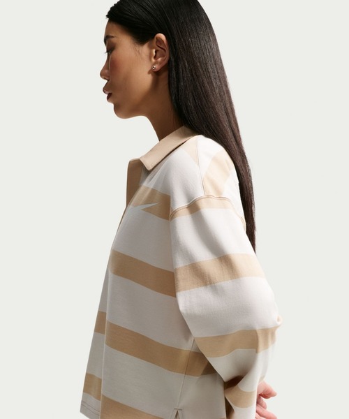NIKE(ナイキ)の「ナイキ スポーツウェア ウィメンズ オーバーサイズド トップス / Nike Sportswear Women's Oversized Top IQ0441-072 Light Bone(ポロシャツ・レディース・オフホワイト・L/XL/XS/S/M)」の6枚目の写真