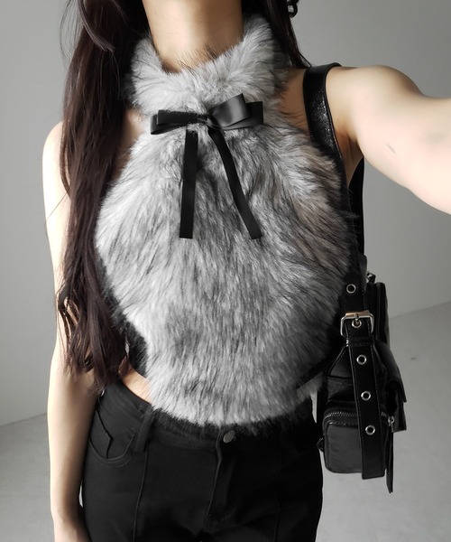 me+em select(ミームセレクト)の「【 リボン取り外し可能2way 】ホルターネックフェイクファーリボントップス / halter neck fake fur ribbon tops(その他トップス・レディース・グレー/ピンク・FREE)」の22枚目の写真