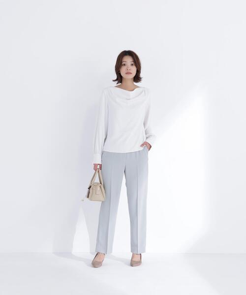 NATURAL BEAUTY BASIC（ナチュラルビューティーベーシック）の「◇ドレープネックブラウス（シャツ/ブラウス・レディース・オフホワイト/ブラウン/ピンク・SMALL/MEDIUM）」の5枚目の写真