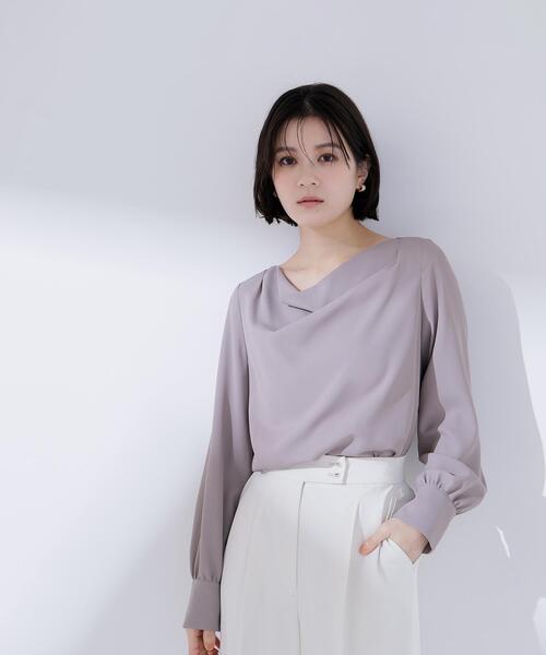 NATURAL BEAUTY BASIC（ナチュラルビューティーベーシック）の「◇ドレープネックブラウス（シャツ/ブラウス・レディース・オフホワイト/ブラウン/ピンク・SMALL/MEDIUM）」の21枚目の写真
