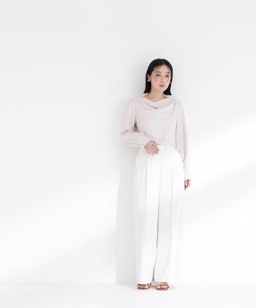 NATURAL BEAUTY BASIC(ナチュラルビューティーベーシック)の「◇ドレープネックブラウス(シャツ/ブラウス・レディース・オフホワイト/ブラウン/ピンク・SMALL/MEDIUM)」の7枚目の写真