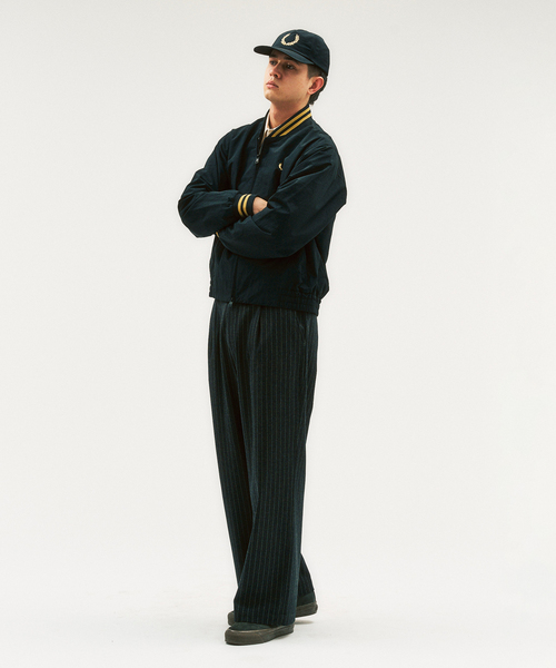 FRED PERRY(フレッドペリー)の「FRED PERRY / フレッドペリー417別注 Bold Branding キャップ(キャップ・メンズ・ネイビー/ブラック・FREE)」の3枚目の写真