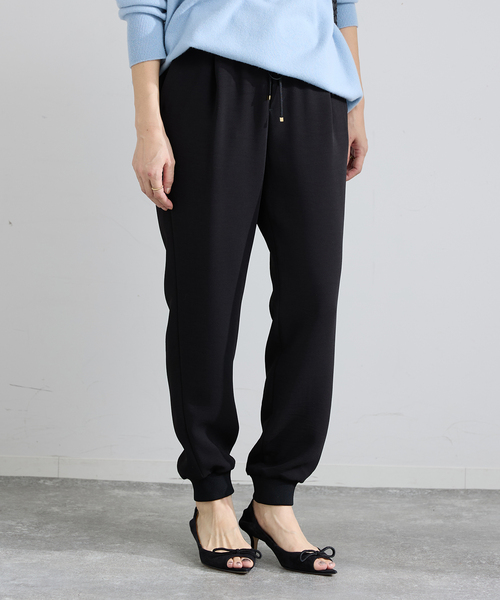 IENA（イエナ）の「イージージョガーパンツ（スウェットパンツ・レディース・ブラック/ホワイト・36/38）」の17枚目の写真