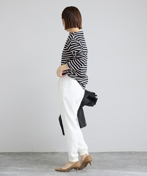 IENA（イエナ）の「イージージョガーパンツ（スウェットパンツ・レディース・ブラック/ホワイト・36/38）」の15枚目の写真