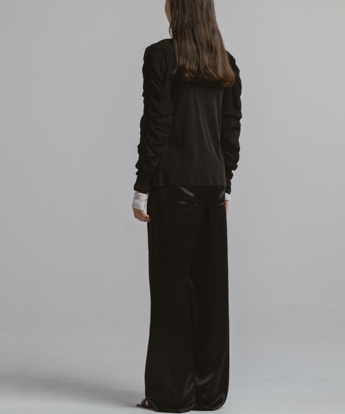 CINOH(チノ)の「SATIN RELAX PANTS(スラックス・レディース・ブラック/ライトグリーン・36/38)」の5枚目の写真
