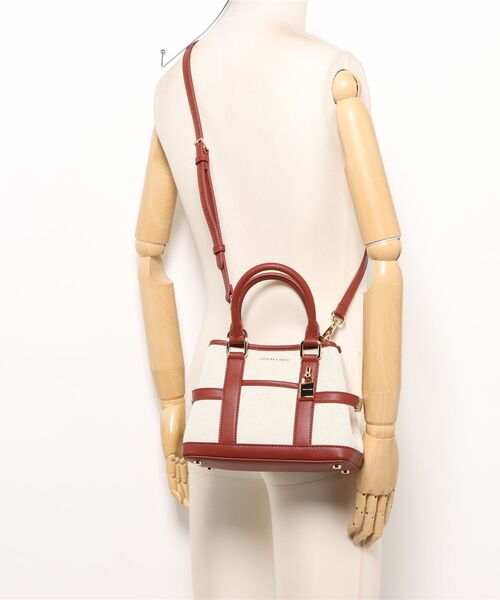 CHARLES & KEITH（チャールズ & キース）の「Scottie ミニスコッティー