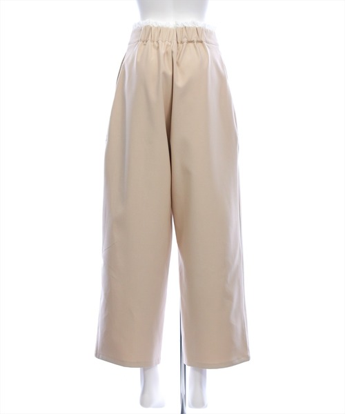 CLEAR BASIC（クリアベーシック）の「フリルウエストピンタックパンツ[オフィスカジュアル 着回し抜群 大人]（その他パンツ・レディース・ブラック/ベージュ・F）」の11枚目の写真