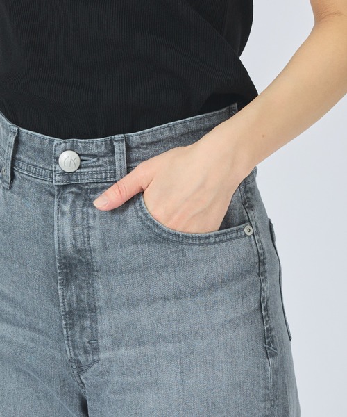 YANUK（ヤヌーク）の「【YANUK】Wide Flare FRG ワイドフレアパンツ（デニムパンツ・レディース・グレー・34/36/38）」の12枚目の写真