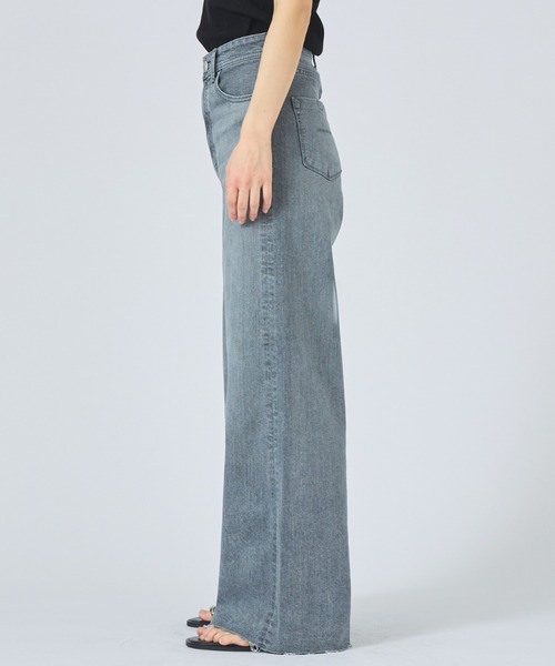 YANUK（ヤヌーク）の「【YANUK】Wide Flare FRG ワイドフレアパンツ（デニムパンツ・レディース・グレー・34/36/38）」の6枚目の写真