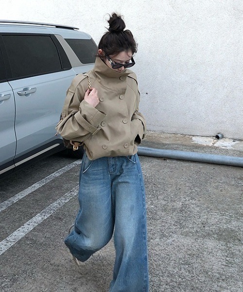 LAC-VERT（ラック・ヴェール）の「スタンドカラーショートトレンチジャケット（トレンチコート・レディース・ベージュ・LARGE/MEDIUM）」の10枚目の写真