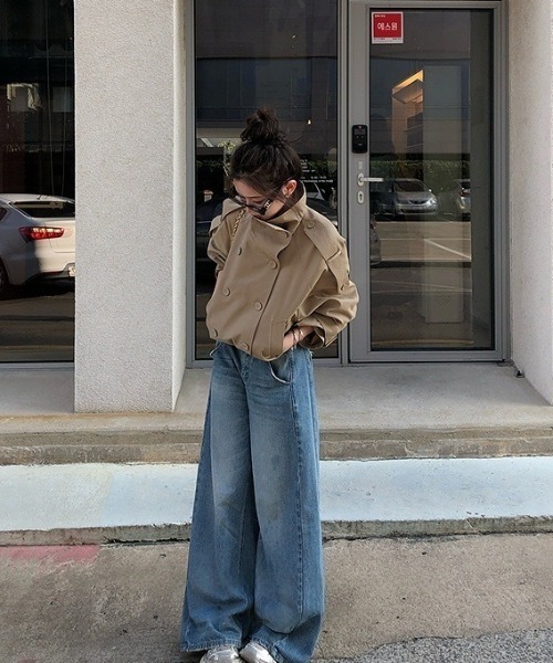 LAC-VERT（ラック・ヴェール）の「スタンドカラーショートトレンチジャケット（トレンチコート・レディース・ベージュ・LARGE/MEDIUM）」の15枚目の写真