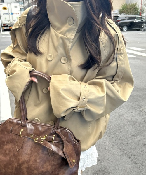 LAC-VERT（ラック・ヴェール）の「スタンドカラーショートトレンチジャケット（トレンチコート・レディース・ベージュ・LARGE/MEDIUM）」の18枚目の写真