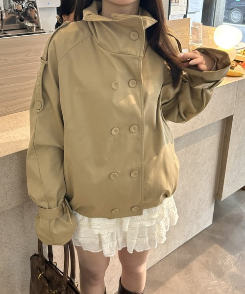 LAC-VERT（ラック・ヴェール）の「スタンドカラーショートトレンチジャケット（トレンチコート・レディース・ベージュ・LARGE/MEDIUM）」の22枚目の写真