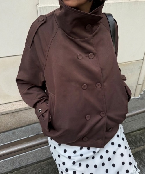 LAC-VERT（ラック・ヴェール）の「スタンドカラーショートトレンチジャケット（トレンチコート・レディース・ベージュ・LARGE/MEDIUM）」の7枚目の写真
