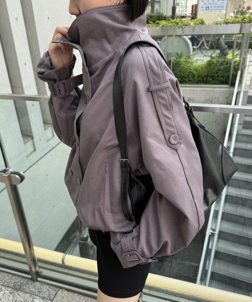 LAC-VERT（ラック・ヴェール）の「スタンドカラーショートトレンチジャケット（トレンチコート・レディース・ベージュ・LARGE/MEDIUM）」の15枚目の写真