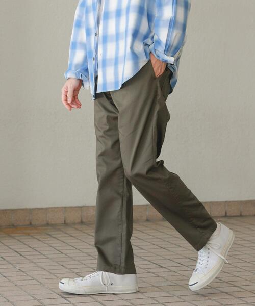 ITEMS URBANRESEARCH(アイテムズ アーバンリサーチ)の「ハイストレッチリラックスパンツ(その他パンツ・メンズ・ブラック/カーキ/ベージュ/インディゴブルー・LARGE/SMALL/MEDIUM)」の3枚目の写真