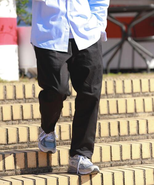 ITEMS URBANRESEARCH(アイテムズ アーバンリサーチ)の「ハイストレッチリラックスパンツ(その他パンツ・メンズ・ブラック/カーキ/ベージュ/インディゴブルー・LARGE/SMALL/MEDIUM)」の6枚目の写真