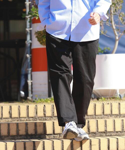 ITEMS URBANRESEARCH(アイテムズ アーバンリサーチ)の「ハイストレッチリラックスパンツ(その他パンツ・メンズ・ブラック/カーキ/ベージュ/インディゴブルー・LARGE/SMALL/MEDIUM)」の8枚目の写真