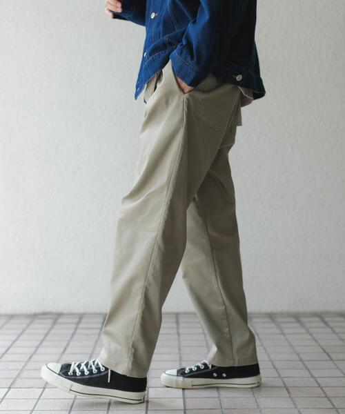 ITEMS URBANRESEARCH(アイテムズ アーバンリサーチ)の「ハイストレッチリラックスパンツ(その他パンツ・メンズ・ブラック/カーキ/ベージュ/インディゴブルー・LARGE/SMALL/MEDIUM)」の18枚目の写真