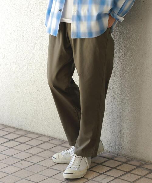 ITEMS URBANRESEARCH(アイテムズ アーバンリサーチ)の「ハイストレッチリラックスパンツ(その他パンツ・メンズ・ブラック/カーキ/ベージュ/インディゴブルー・LARGE/SMALL/MEDIUM)」の8枚目の写真
