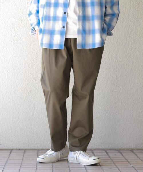 ITEMS URBANRESEARCH(アイテムズ アーバンリサーチ)の「ハイストレッチリラックスパンツ(その他パンツ・メンズ・ブラック/カーキ/ベージュ/インディゴブルー・LARGE/SMALL/MEDIUM)」の11枚目の写真