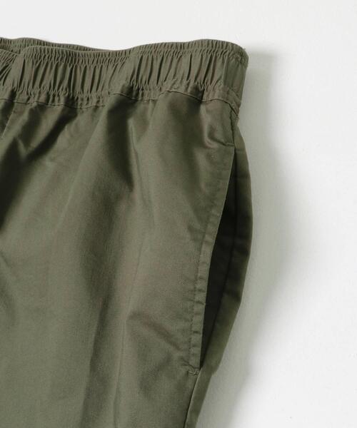 ITEMS URBANRESEARCH(アイテムズ アーバンリサーチ)の「ハイストレッチリラックスパンツ(その他パンツ・メンズ・ブラック/カーキ/ベージュ/インディゴブルー・LARGE/SMALL/MEDIUM)」の21枚目の写真
