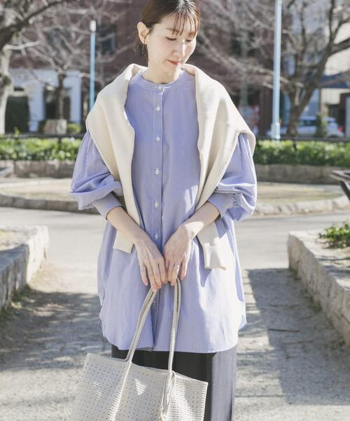 ITEMS URBANRESEARCH(アイテムズ アーバンリサーチ)の「ボイルボリュームチュニック(シャツ/ブラウス・レディース・ブルー系その他/ホワイト/ブラック系その他・FREE)」の5枚目の写真