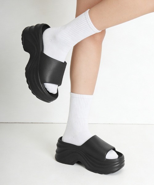Miniministore(ミニミニストア)の「厚底サンダル 約7cm ビーチサンダル夏(サンダル・レディース・ブラック/アイボリー/ベージュ・L/S/M)」の7枚目の写真