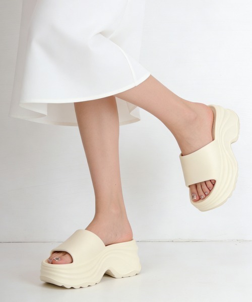 Miniministore(ミニミニストア)の「厚底サンダル 約7cm ビーチサンダル夏(サンダル・レディース・ブラック/アイボリー/ベージュ・L/S/M)」の10枚目の写真