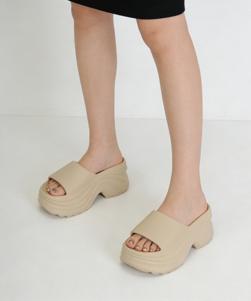 Miniministore(ミニミニストア)の「厚底サンダル 約7cm ビーチサンダル夏(サンダル・レディース・ブラック/アイボリー/ベージュ・L/S/M)」の12枚目の写真