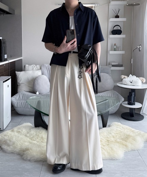 VELNUS(ベルナス)の「【VELNUS】〈Easy Care & UV Protection〉Cropped Short Sleeve Regular Collar Shirt/〈イージーケア・UVカット〉クロップドショートスリーブレギュラーカラーシャツ(シャツ/ブラウス・メンズ・ネイビー/ナチュラル・S/M/L)」の4枚目の写真