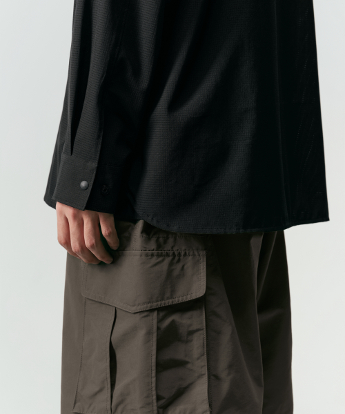 MUSINSA STANDARD（ムシンサスタンダード）の「[シティレジャー] エアリードットユーティリティシャツ [ブラック]（シャツ/ブラウス・メンズ・その他・SMALL/MEDIUM/LARGE/X-LARGE/2XL）」の9枚目の写真