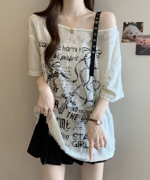 lilful（リルフル）の「【26年春夏新作】オーバーサイズ ダメージプリントワンショルシアー半袖トップス（Tシャツ/カットソー・レディース・アイボリー/ダークグレー・L/M）」の15枚目の写真