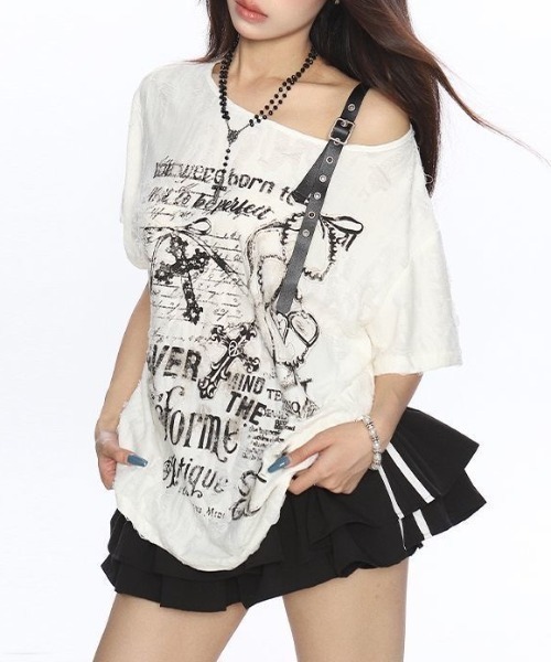 lilful（リルフル）の「【26年春夏新作】オーバーサイズ ダメージプリントワンショルシアー半袖トップス（Tシャツ/カットソー・レディース・アイボリー/ダークグレー・L/M）」の5枚目の写真