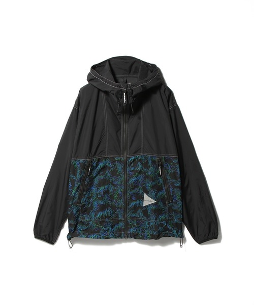 and wander(アンドワンダー)の「and wander / printed wind jacket(ブルゾン・レディース・ブラック・MEDIUM)」の1枚目の写真