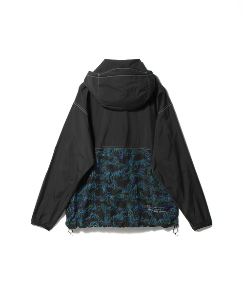 and wander(アンドワンダー)の「and wander / printed wind jacket(ブルゾン・レディース・ブラック・MEDIUM)」の2枚目の写真