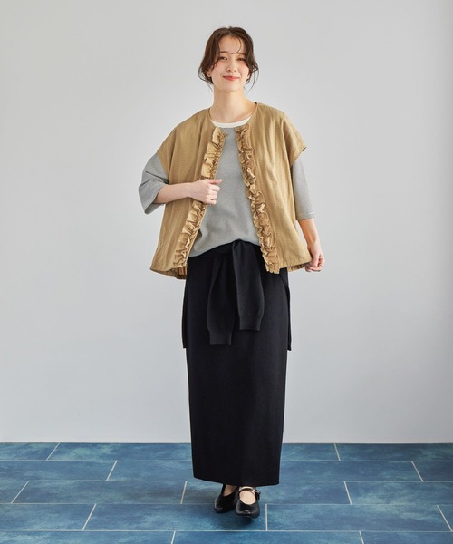 studio CLIP(スタディオクリップ)の「ノーカラーフリルベスト(ベスト・レディース・カーキ/ベージュ・FREE)」の10枚目の写真