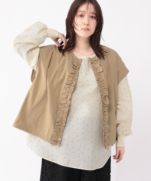 studio CLIP(スタディオクリップ)の「ノーカラーフリルベスト(ベスト・レディース・カーキ/ベージュ・FREE)」の14枚目の写真
